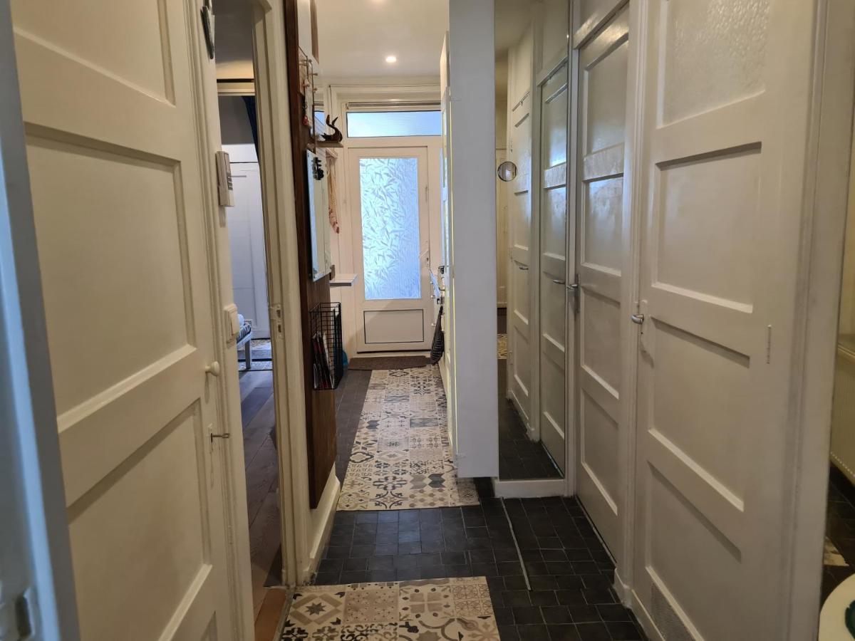 1 Bedroom 15 Min By Tram To Amsterdam Centre! Bagian luar foto