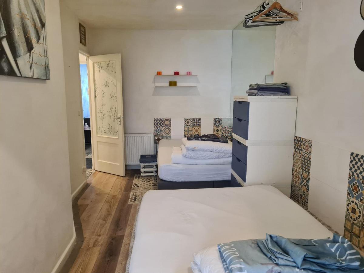 1 Bedroom 15 Min By Tram To Amsterdam Centre! Bagian luar foto