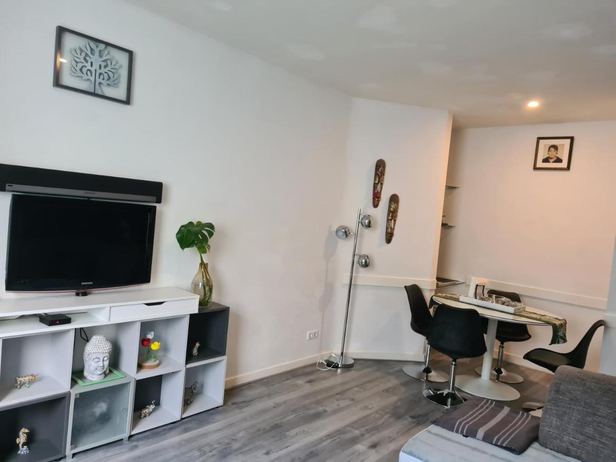 1 Bedroom 15 Min By Tram To Amsterdam Centre! Bagian luar foto