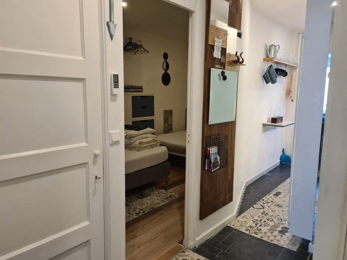 1 Bedroom 15 Min By Tram To Amsterdam Centre! Bagian luar foto