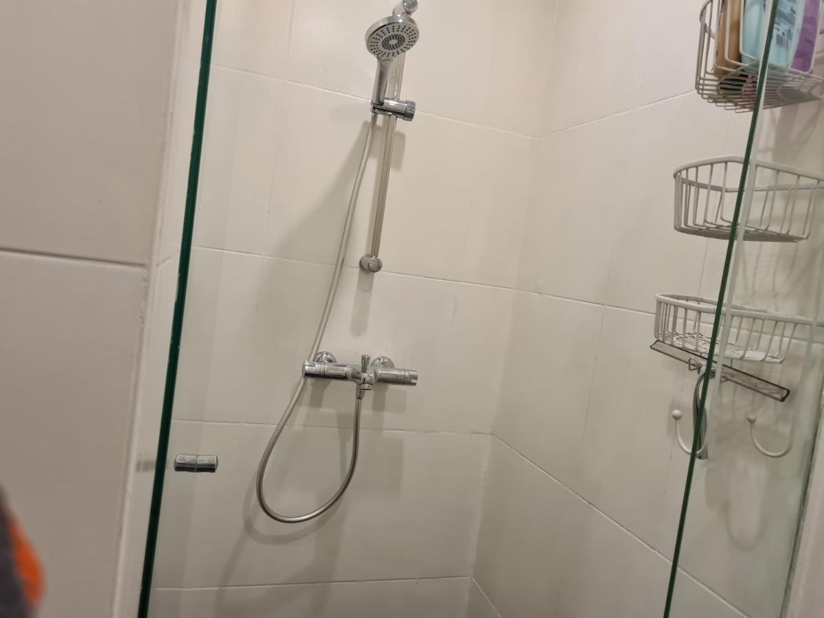 1 Bedroom 15 Min By Tram To Amsterdam Centre! Bagian luar foto